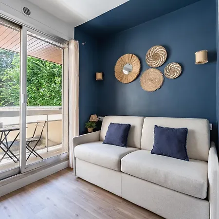 Studio Renove Avec Balcon Pres Des Champs-Elysees Paris Exterior photo